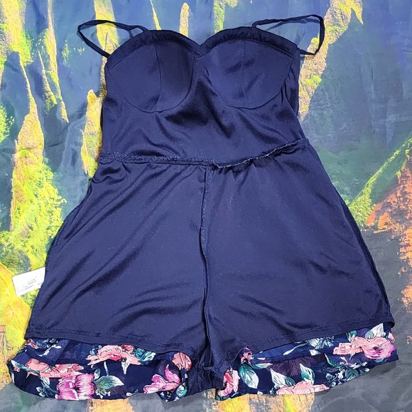 Pre-Loved Exhilaration Size Small Women's Floral Bustier Romper fully lined - Picture 8 of 13